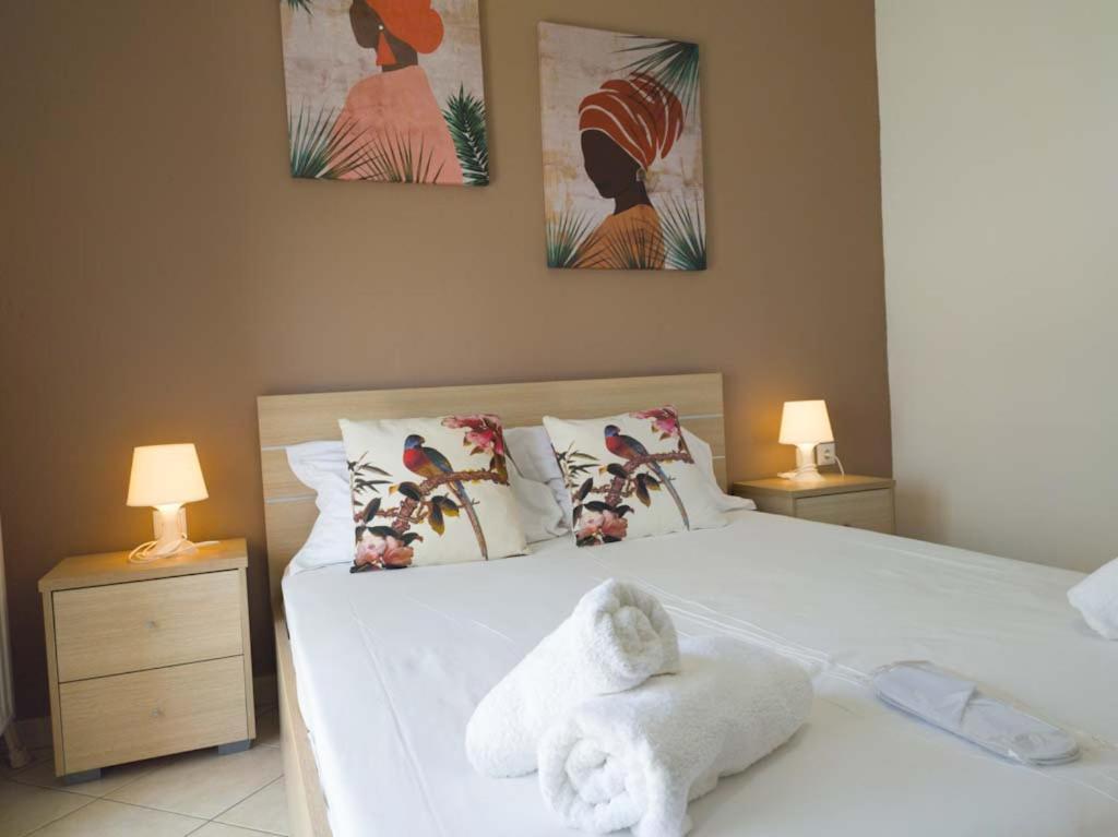 Seagull Apartments Néa Péramos 外观 照片