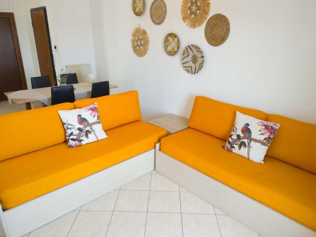 Seagull Apartments Néa Péramos 外观 照片