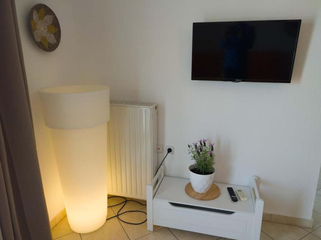 Seagull Apartments Néa Péramos 外观 照片