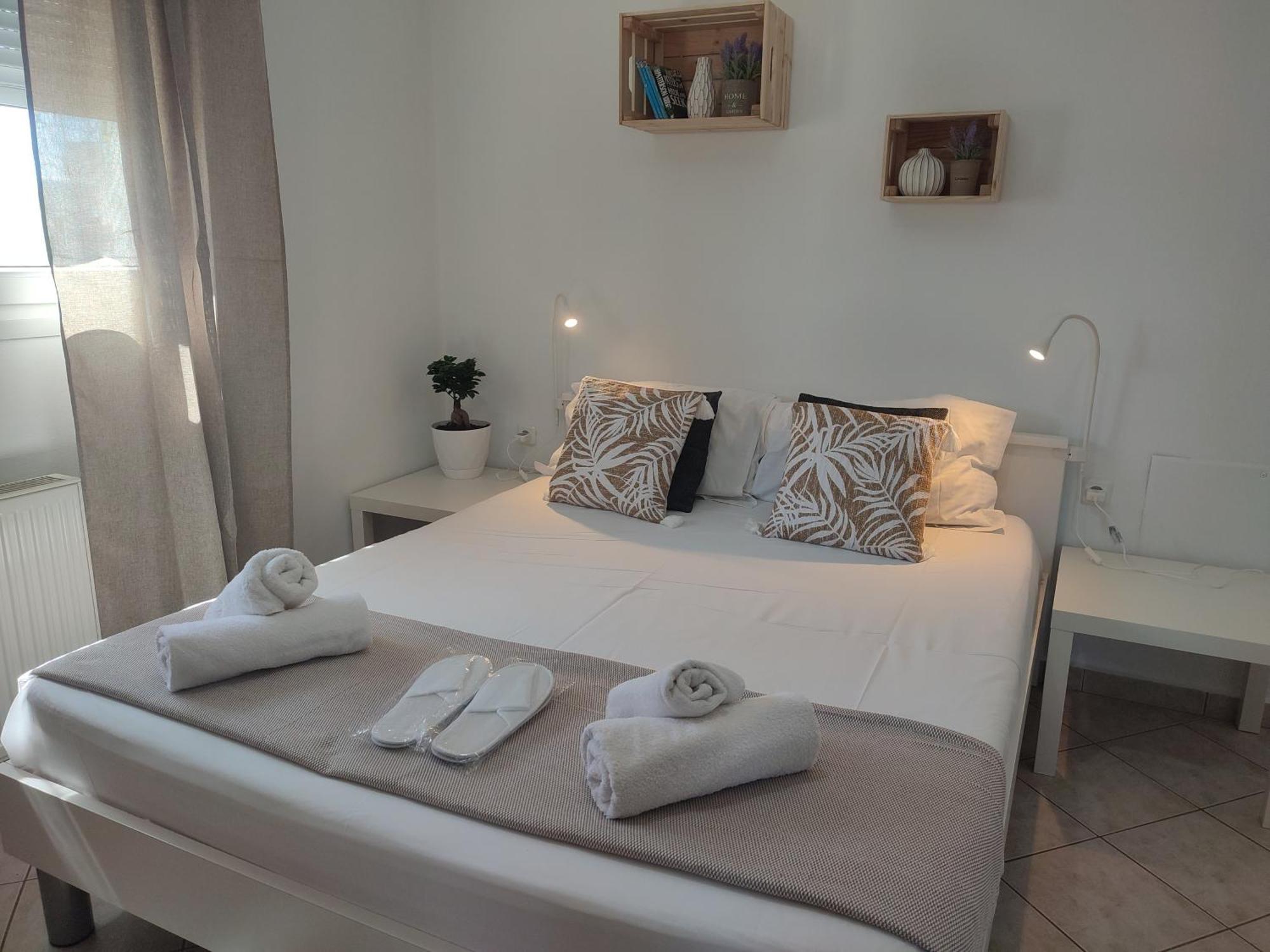 Seagull Apartments Néa Péramos 外观 照片
