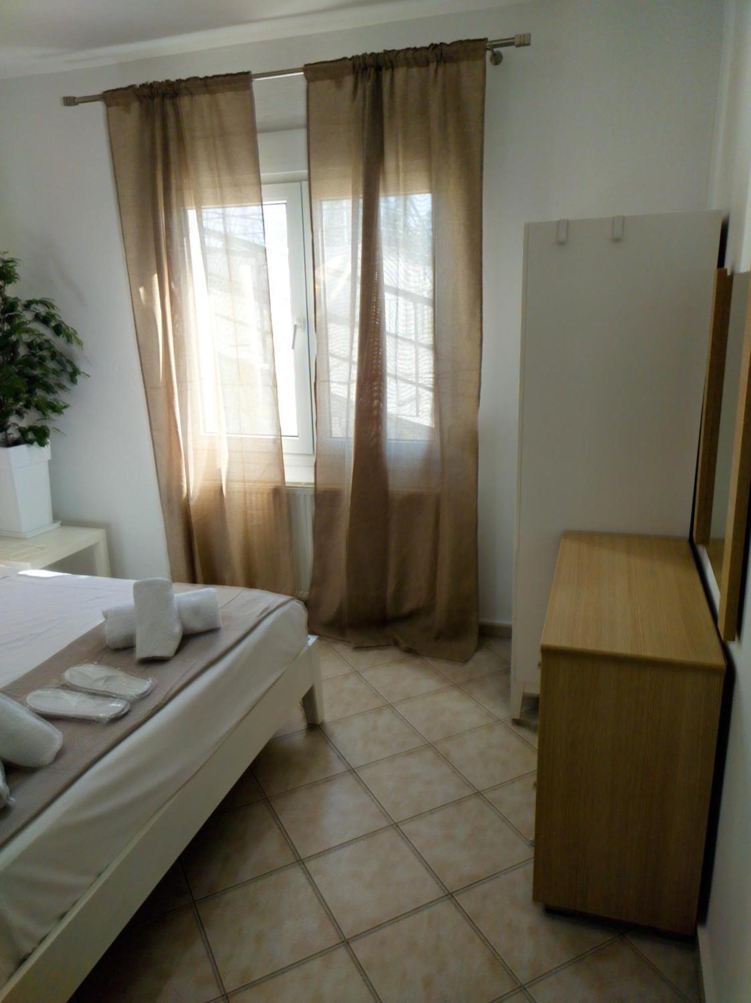 Seagull Apartments Néa Péramos 外观 照片
